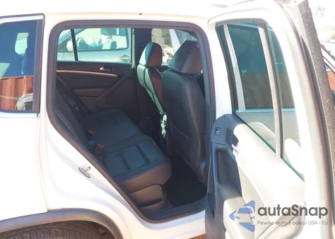 2016 Volkswagen Tiguan R-Line из США, поврежденный, VIN WVGAV7AX4GW096602